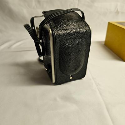 Vintage Kodak Camera Assortment  (1G-JS)