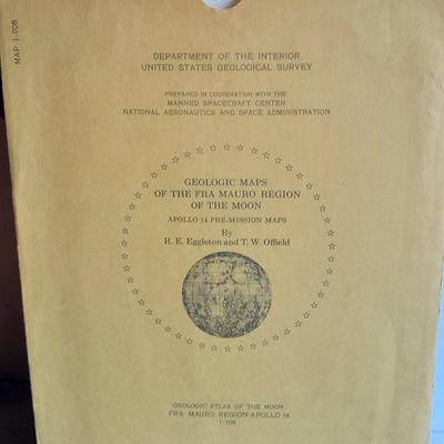 Books Life Man on the moon, Astronauts, Geologic maps of the Fra Mauro Region of the Moon, Appolo 14 pre mission