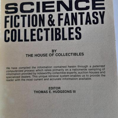 Official Comic books & Collectibles Science Fiction and Fantasy books with Marvel Hero Clix toys