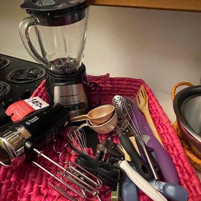 Everything you need for the kitchen lot