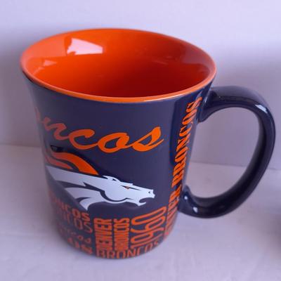 Bronco's Throw blanket and two Coffee Mugs