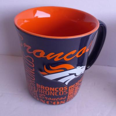 Bronco's Throw blanket and two Coffee Mugs