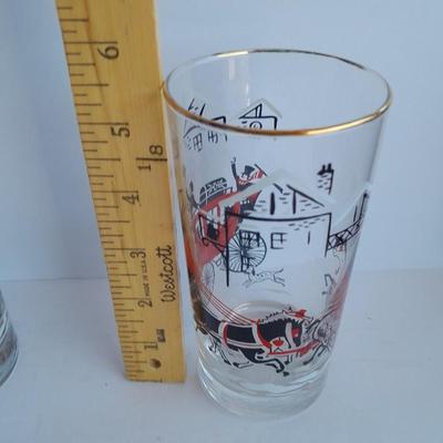 Eight glass Libbey Stagecoach Hi-Ball Glasses Tumblers Horse Carriage Red Black Winter
