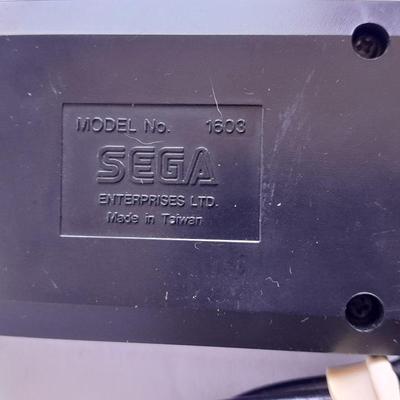 Sega Genisis Game console No games, No controllers