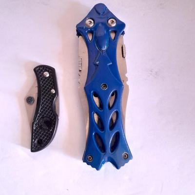Two knives, double bladed and small black pocketknife