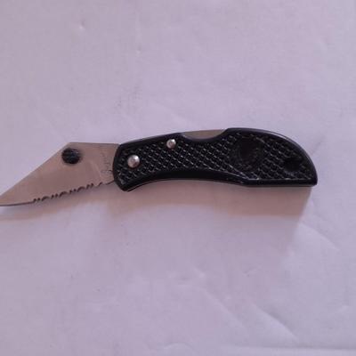 Two knives, double bladed and small black pocketknife