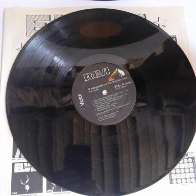 Two Elvis Presley Vinyl Albums 12" Record LP "He touched me" and "It happened at the World Fair"