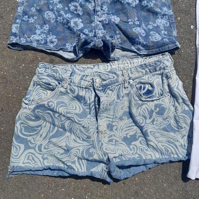 Women's Size 15-18 shorts, and skirt NIKE Capri's