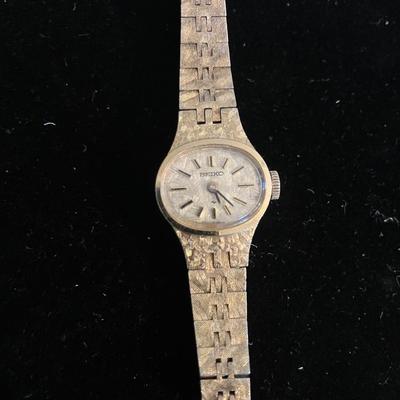 Seiko Cal 11A 17J Ladies Vintage Gold Tone Pattern Dial Mechanical Watch 11-7619