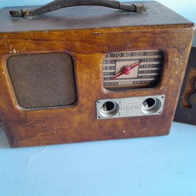 Two antique Tube radios to fix or for parts / display. Non-working