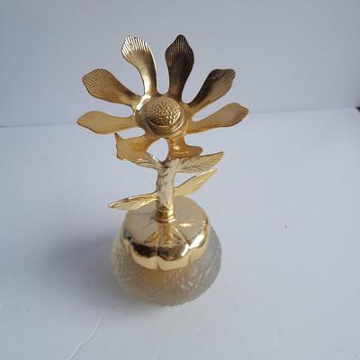Avon collectible bottles, Item's you would find on a vanity. Mirror, vase, flower and more