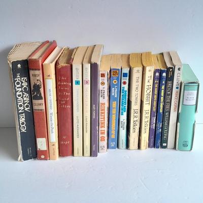Vintage books, J.R. Tolkien, Baum, Mary Poppins, OZ, Hardy Boys  and more