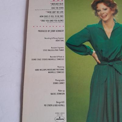 Three Reba McIntire 12" LP Vinyl Record Albums In great condition!