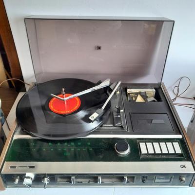 Working Vintage Panasonic Stereo Music Center AM/FM/ Cassette / Record player SE-1050