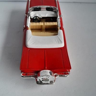 Two small die Cast model cars