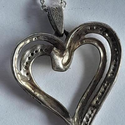 . 925 Sterling silver Heart pendant with Locket and chain