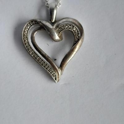 . 925 Sterling silver Heart pendant with Locket and chain