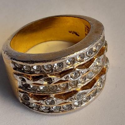 12k & 14 KT. Gold Jewlery, Bracelet, necklace, pendants and a marked ring