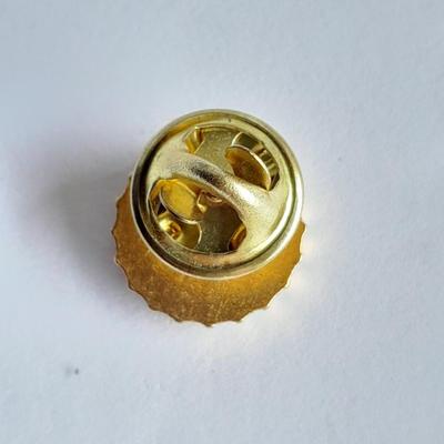 Michael Jackson Pocket Guide to Beer with Adolph Coors Twist cap hat pin