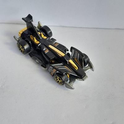 Variety of Collectible toy cars Matchbox, Hot Wheels, and more