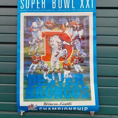 Football trading cards with Super Bowl XXI Poster and Dunn Deal Warrick Dunn poster