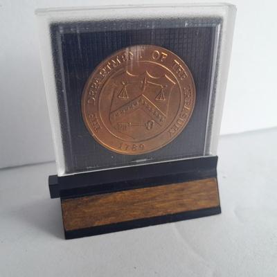 Vintage The Department of the Treasury United States Mint, Denver Colorado 1789 in Case