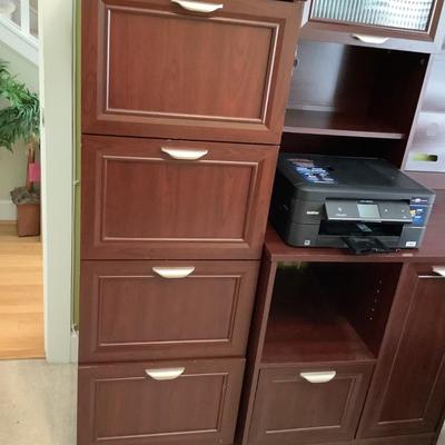 4 drawer filing cabinet with 2 keys