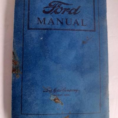 1978 Ford Thunderbird manual, Bob's Antique Auto parts book, Antique Ford Manual and sports cars cards
