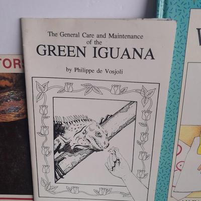 Mostly Children's Books about learning, Worms, Bikes, Reptiles, and more !