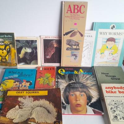Mostly Children's Books about learning, Worms, Bikes, Reptiles, and more !