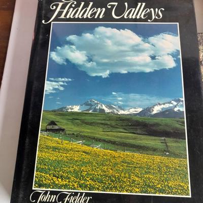 Books about different locations / Oh! the places to go ! John Fielder's Hidden Valleys of Colorado