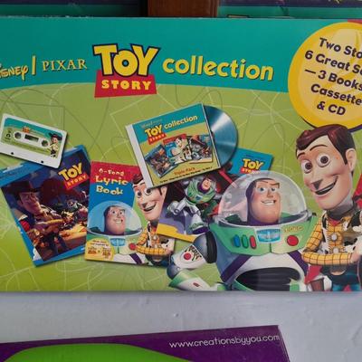 Kid's Clock / Create a clock, and Toy story Book cassette and cd kit