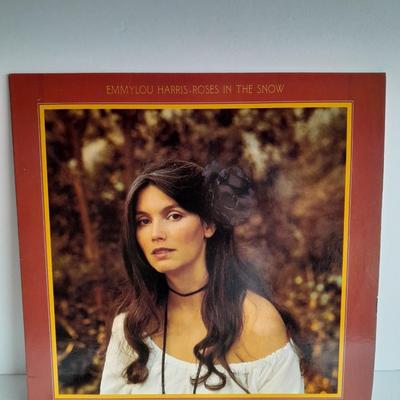 Two Emmy Lou Harris Vinyl LP 12" Record Albums in great condition!