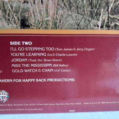 Two Emmy Lou Harris Vinyl LP 12" Record Albums in great condition!