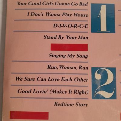 Two Tammy Wynette Vinyl LP 12" Record Albums in great condition! one still sealed!