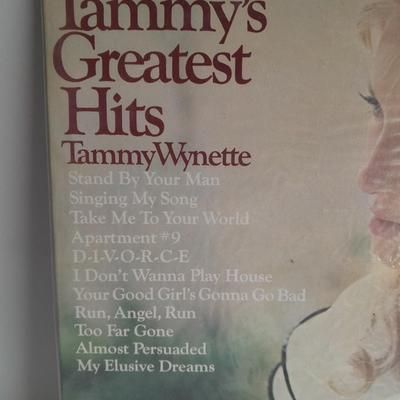 Two Tammy Wynette Vinyl LP 12" Record Albums in great condition! one still sealed!