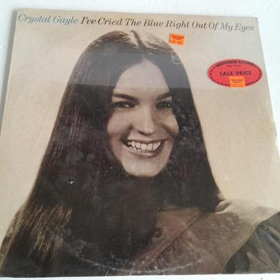 Two Crystal Gayle Vinyl LP 12" Record Albums in great condition!