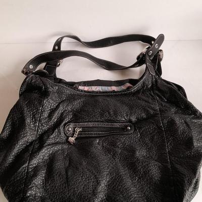 Kathy Van Zeeland black purse with shoulder strap Fifth Avenue New York