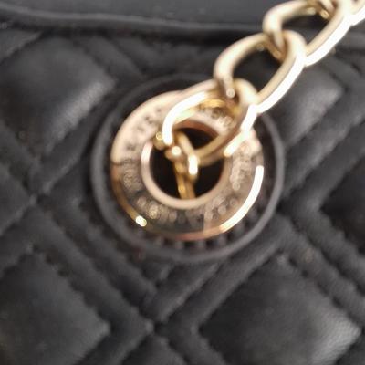 Vera New York Purse / bag with Chain shoulder strap