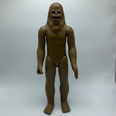 Four Large Star Wars Kenner Action Figures from '70's & '80's (S3-HS)
