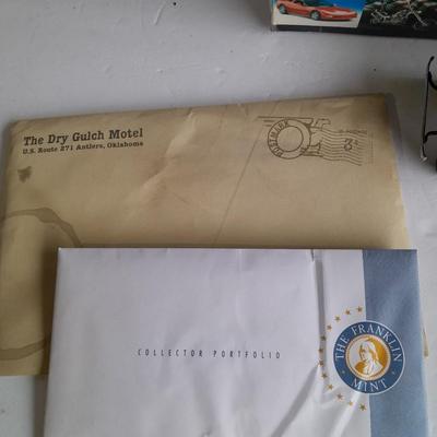 Die Cast Franklin Mint Precision model Bonnie & Clyde Edition Ford Convertible Sedan with paperwork