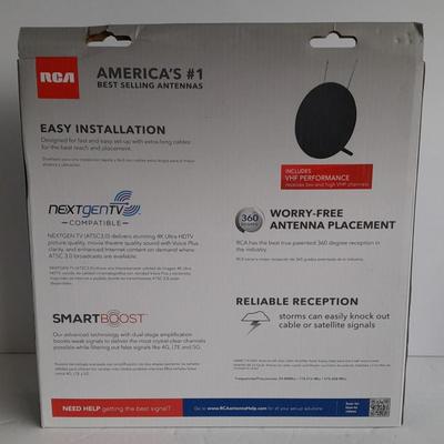 Brand new indoor HDTV Multi- directional TV Antenna GET LOCAL CHANNELS WITH THIS!