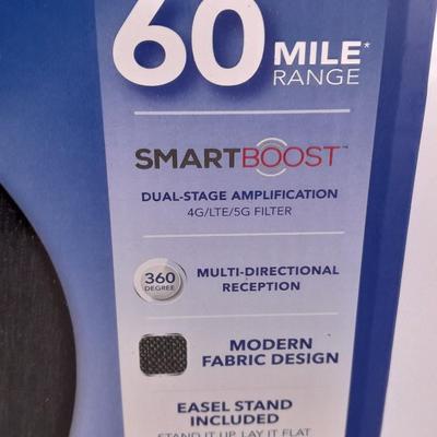 Brand new indoor HDTV Multi- directional TV Antenna GET LOCAL CHANNELS WITH THIS!