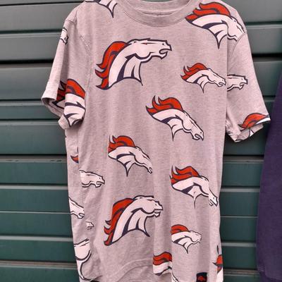 Betty Boop Bronco's Hoodie and Bronco's T-shirt Size Large