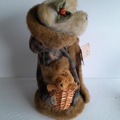 T.J.'S Best Dressed Tina Jean Lowenthal Boyd's bear with mini Boyd's