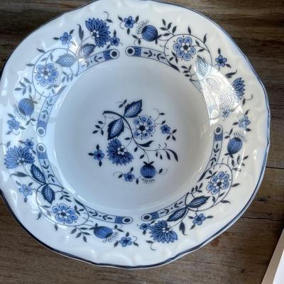 NOrleans China Japan â€œHeidelbergâ€ Six Place Setting