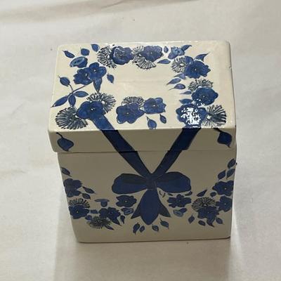 Trinket Box Handpainted by Oubre