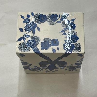 Trinket Box Handpainted by Oubre