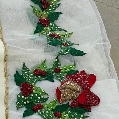 Gorgeous Handmade Christmas Tablecloth