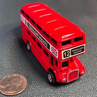 SMALL 3-1/2â€ RED DOUBLE DECKER BUS